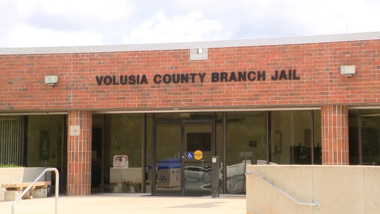 Photo of Volusia County FL Correctional Facility in Florida (photo 1 of 3)