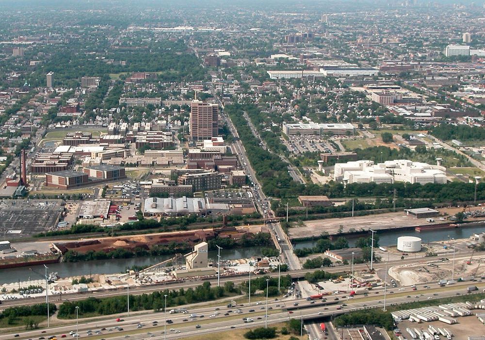 Photo of Cook County Sheriff's Office (CCDOC) - Main Facility in Illinois (photo 1 of 3)