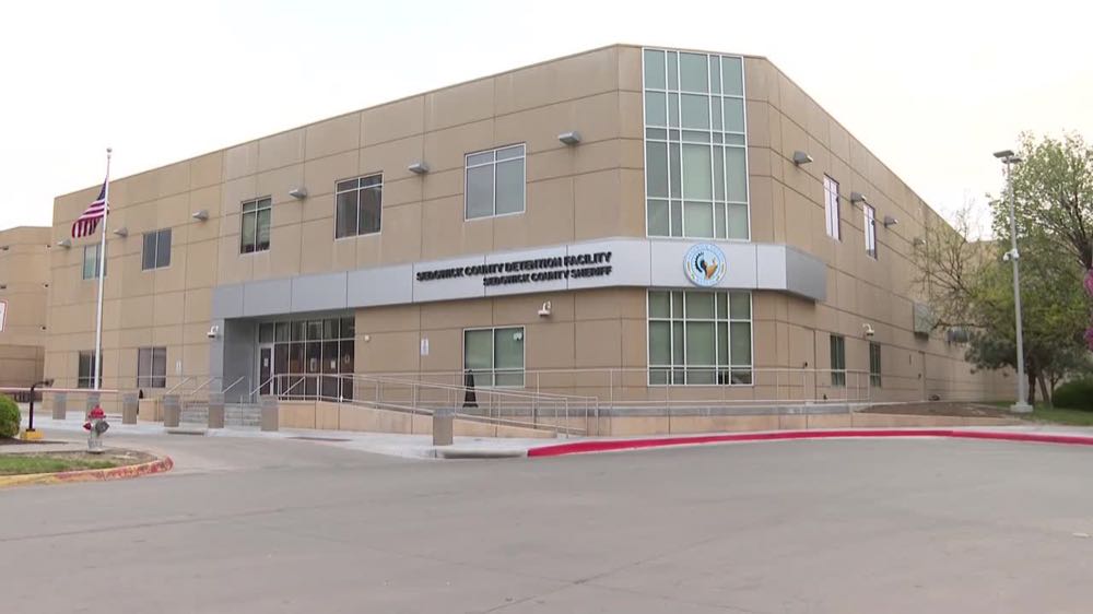 Photo of Sedgwick County KS Detention Facility in Kansas (photo 1 of 4)