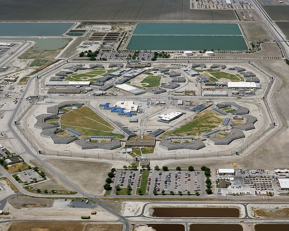 Photo of CDCR - California Substance Abuse Treatment Facility (SATF-CSP, Corcoran) in California (photo 1 of 2)